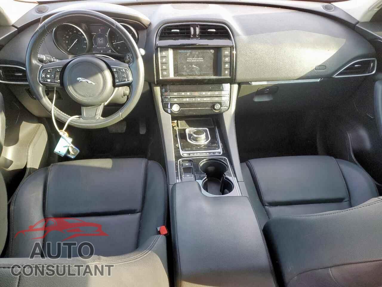 JAGUAR F-PACE 2017 - SADCJ2BN5HA892559
