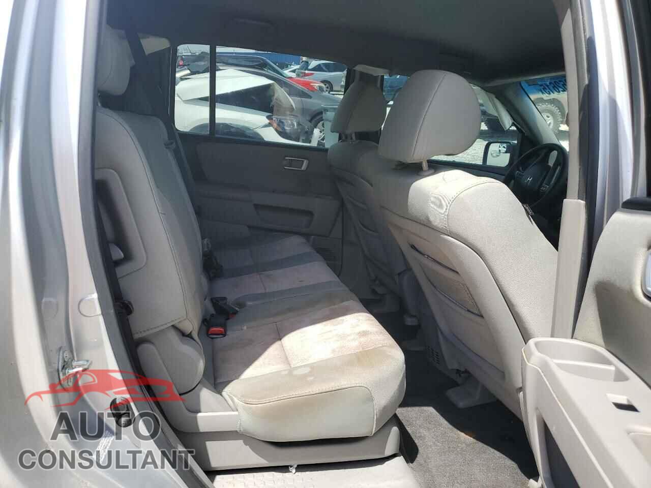 HONDA PILOT 2011 - 5FNYF3H42BB043768