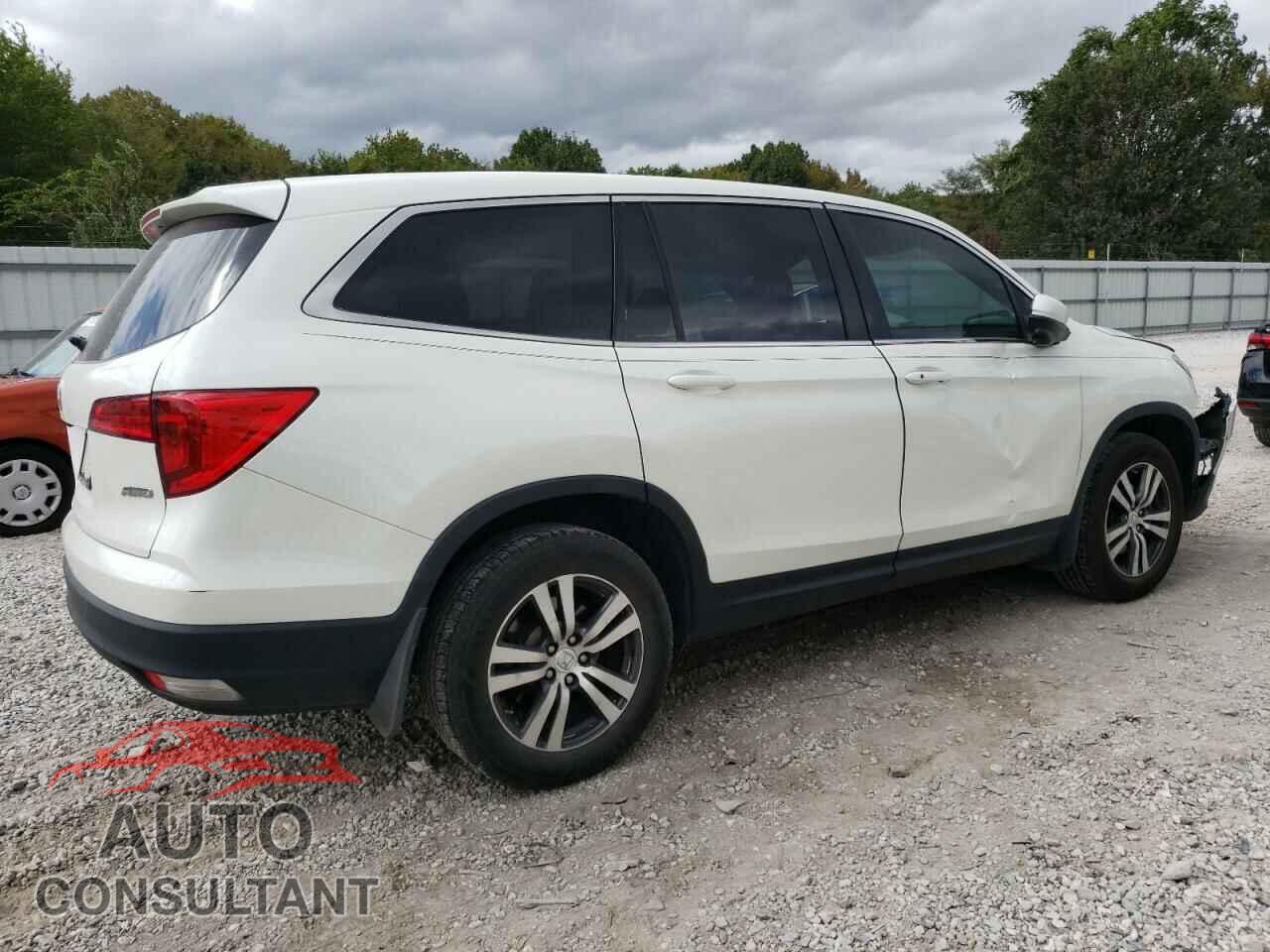 HONDA PILOT 2018 - 5FNYF6H58JB034968