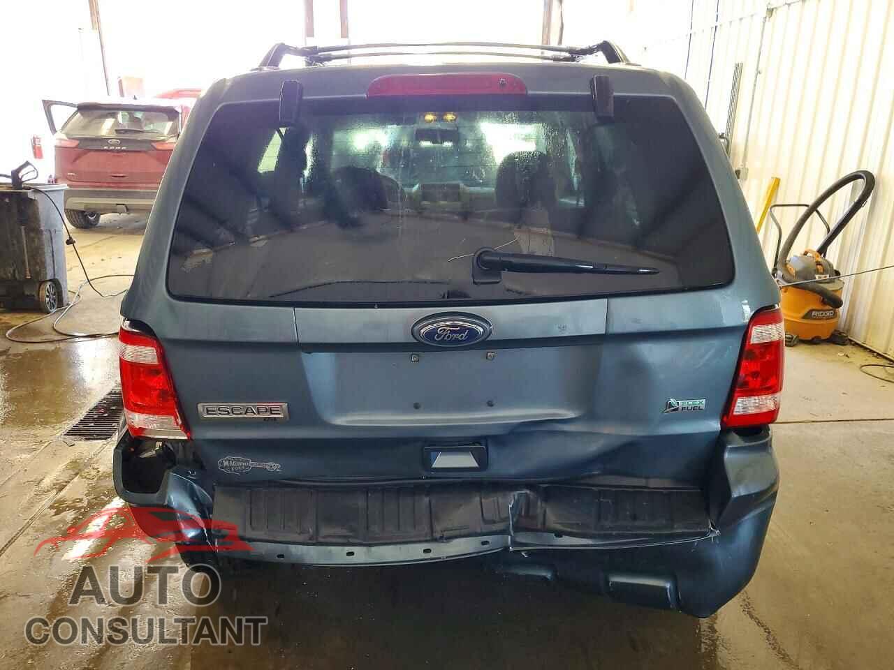 FORD ESCAPE 2011 - 1FMCU9DG3BKA65909
