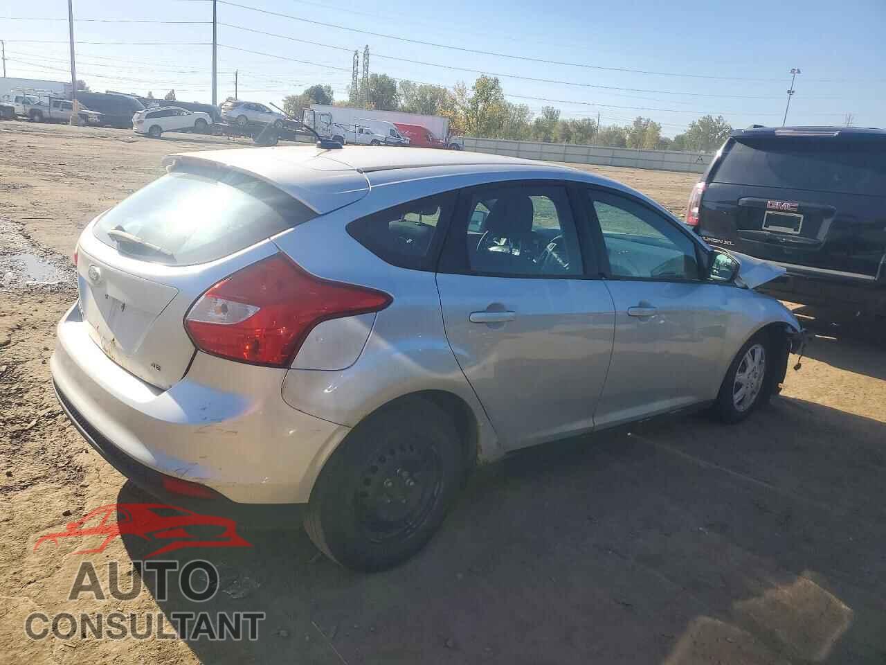 FORD FOCUS 2012 - 1FAHP3K24CL245519