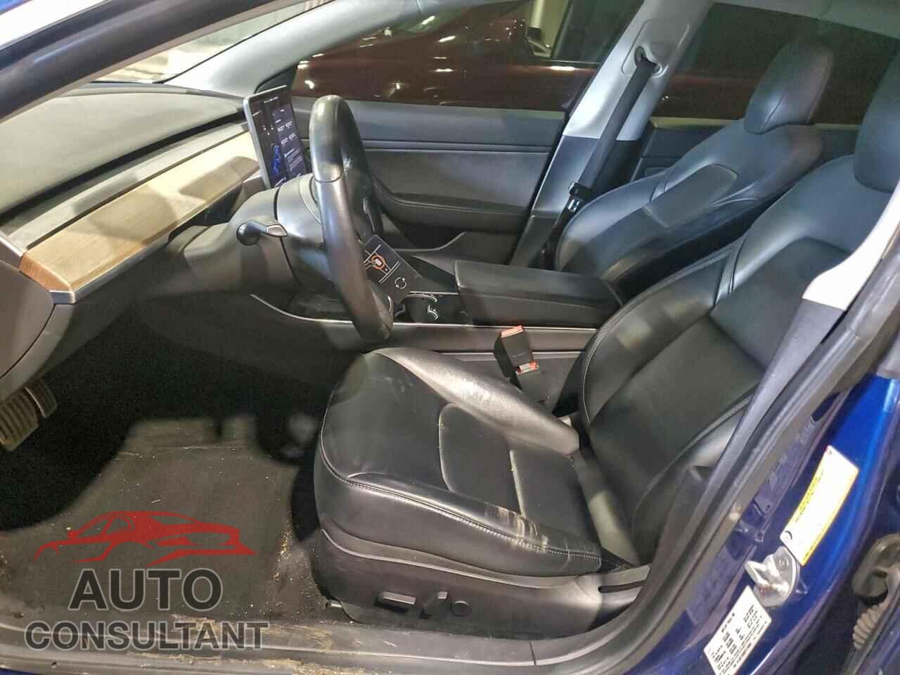 TESLA MODEL 3 2019 - 5YJ3E1EB8KF419863
