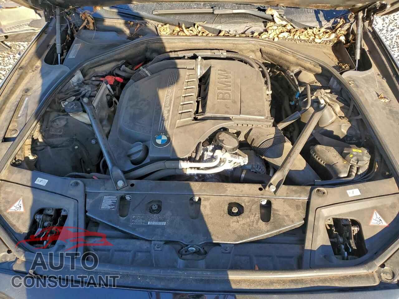 BMW 5 SERIES 2015 - WBA5B1C50FD921064