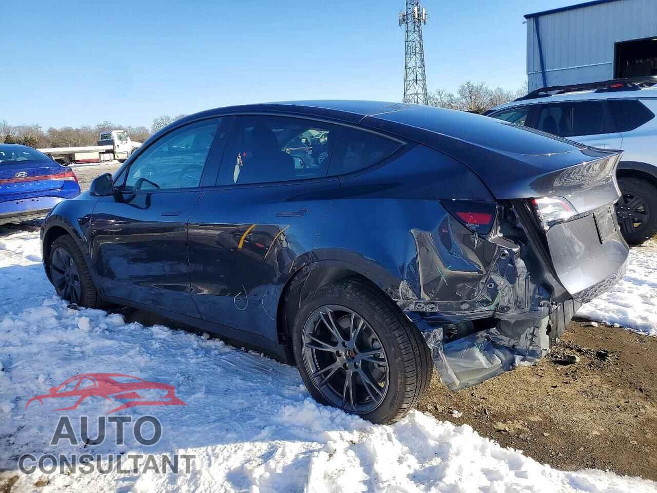 TESLA MODEL Y 2024 - 7SAYGDEE9RA298976
