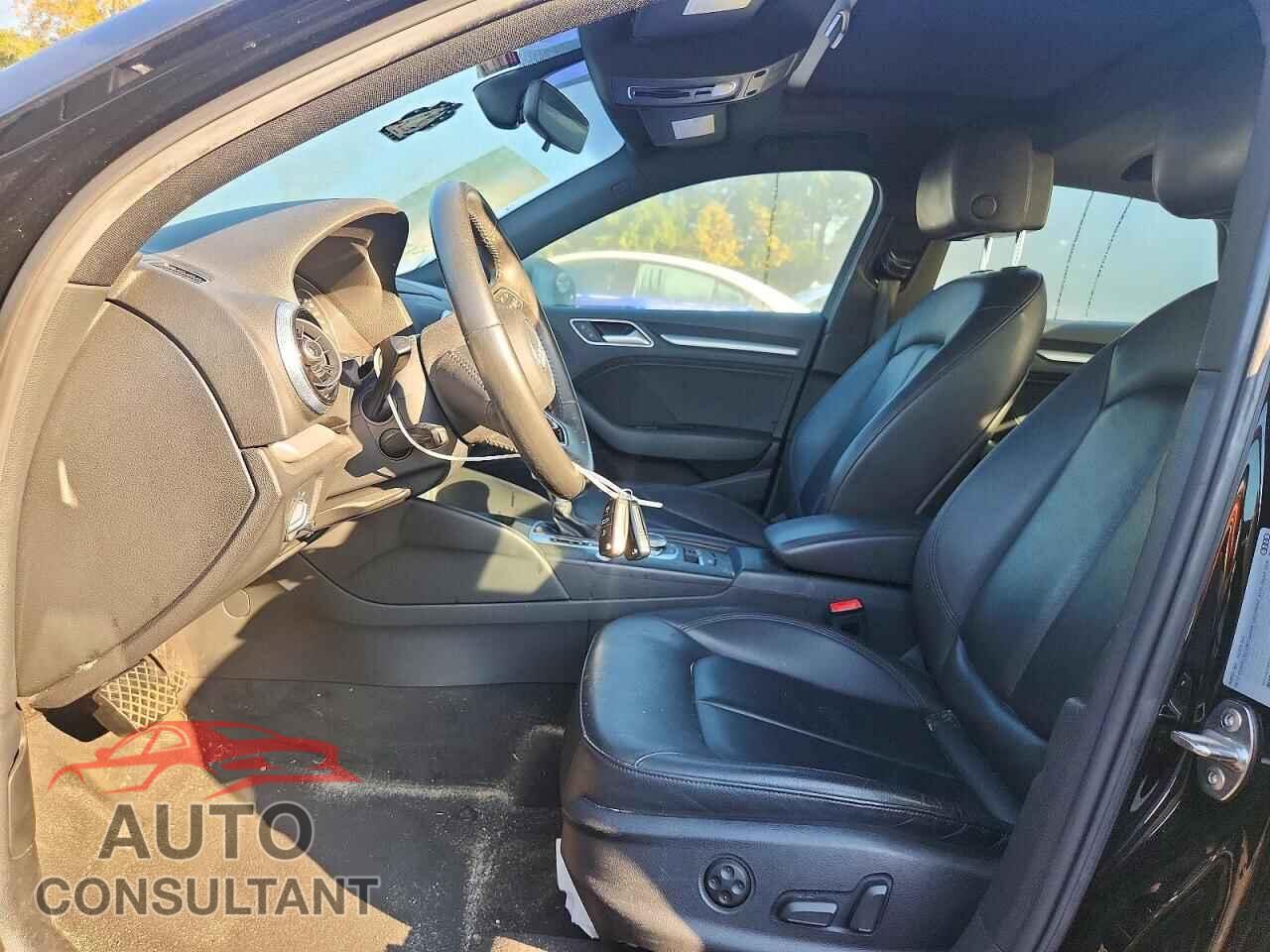 AUDI A3 2017 - WAUAUGFF3H1057065