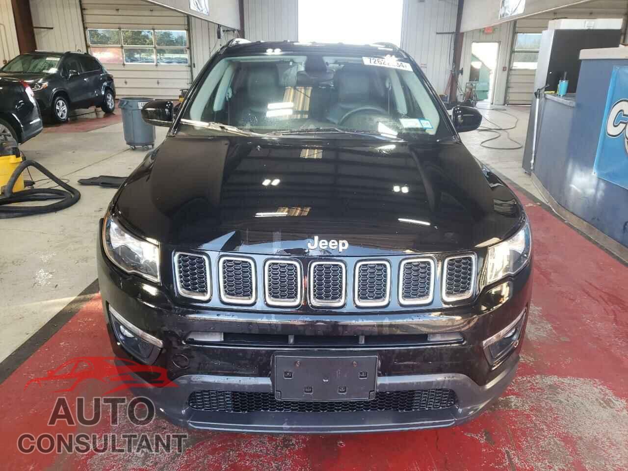 JEEP COMPASS 2018 - 3C4NJDBB4JT101118