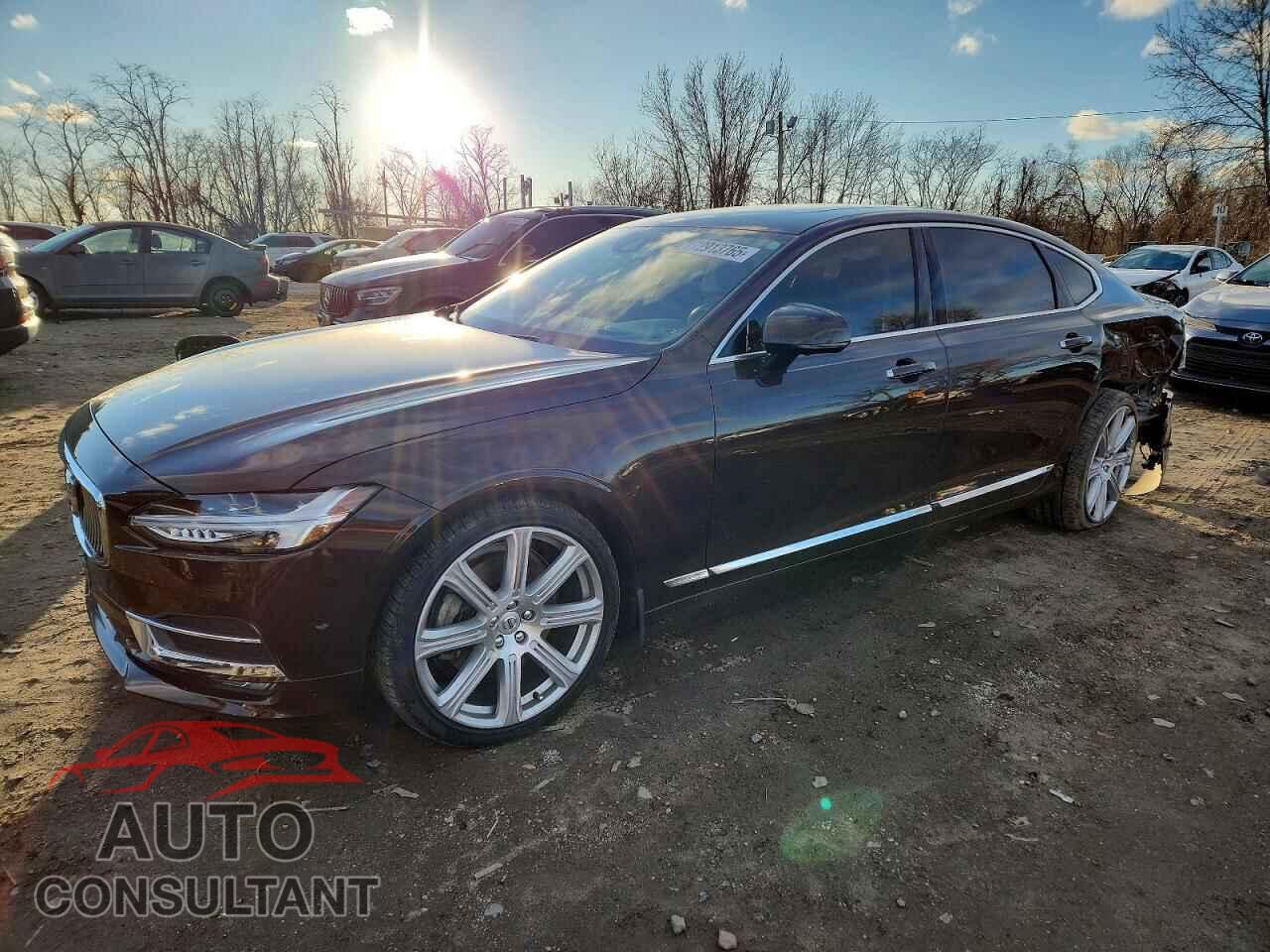 VOLVO S90 2018 - LVY992MLXJP004877