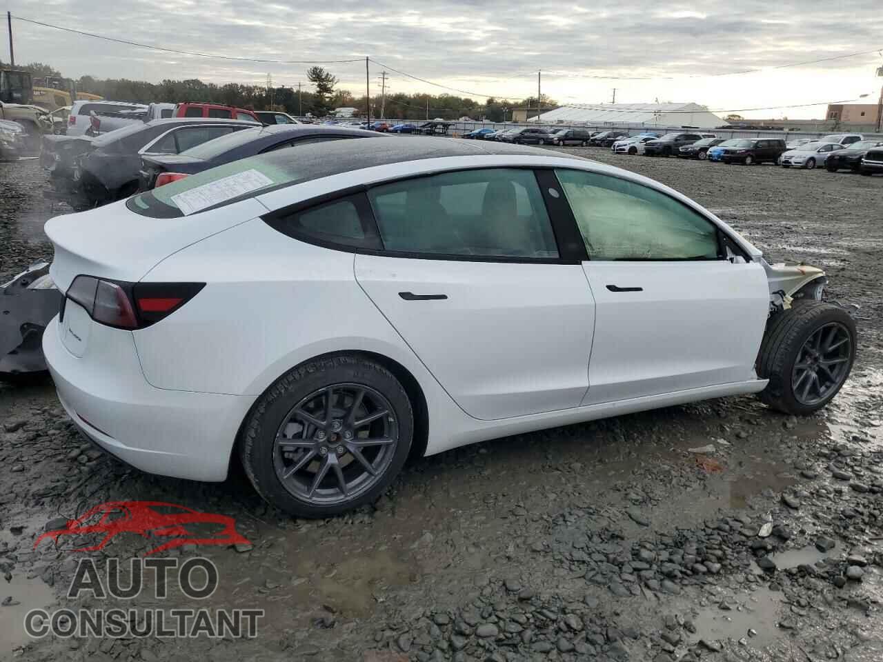 TESLA MODEL 3 2023 - 5YJ3E1EB5PF388076