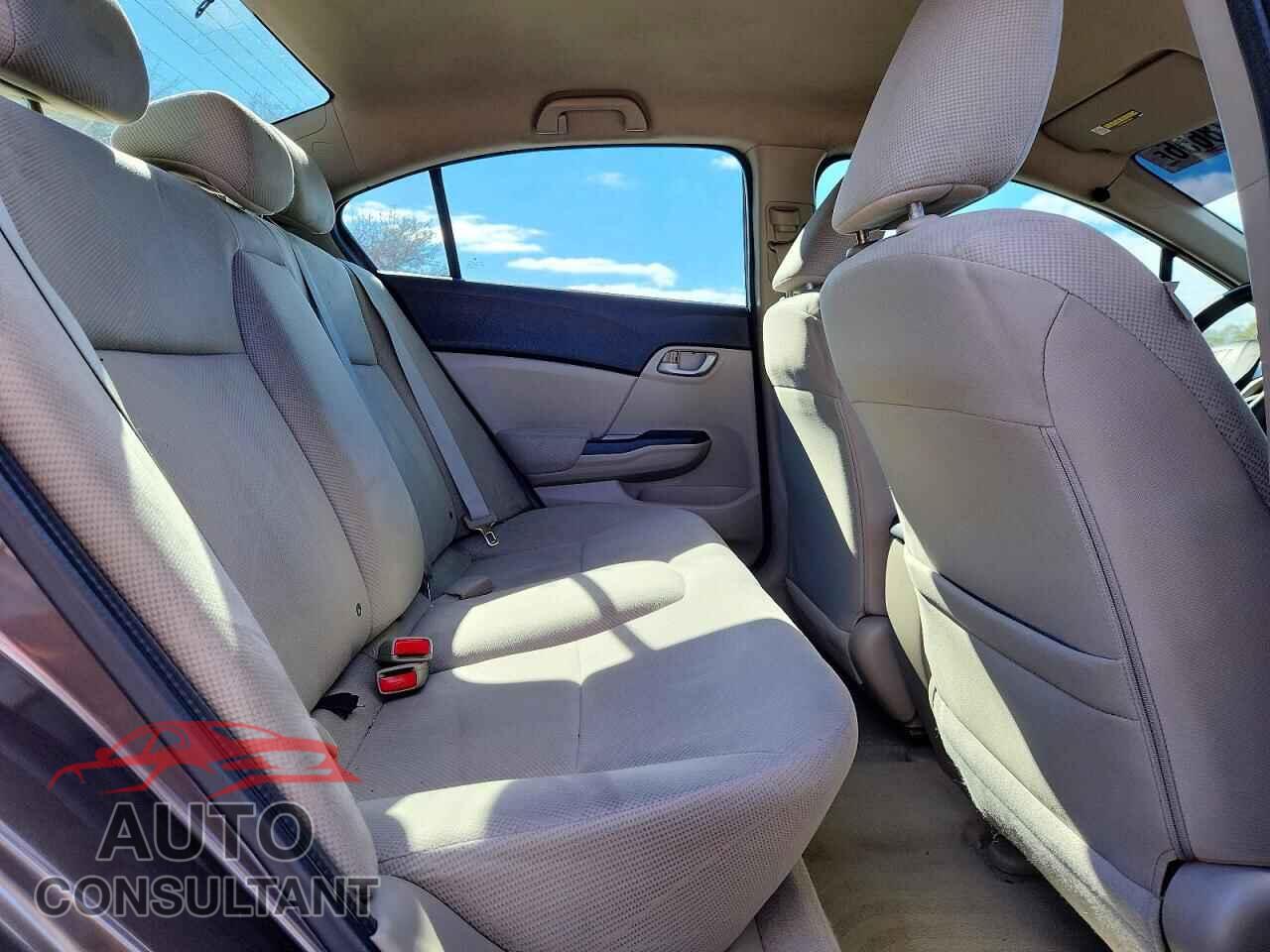 HONDA CIVIC 2012 - 2HGFB2F59CH584516