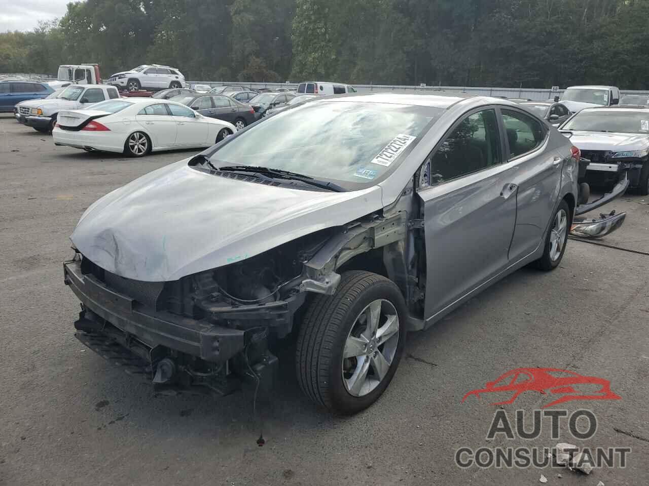 HYUNDAI ELANTRA 2013 - KMHDH4AE2DU013337