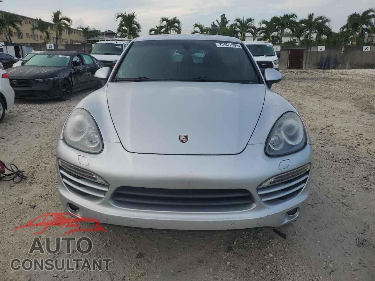 PORSCHE CAYENNE 2012 - WP1AA2A29CLA07284