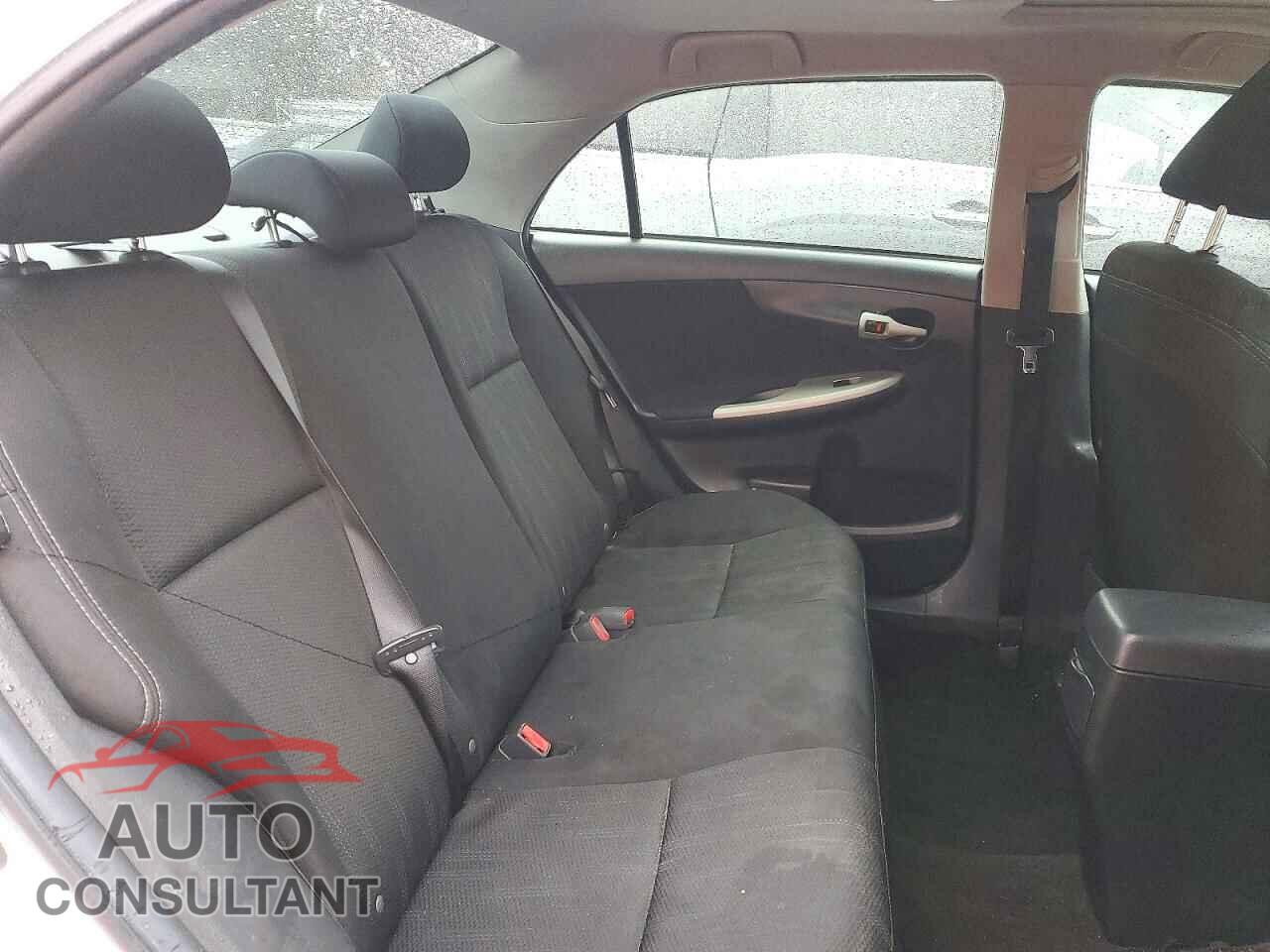 TOYOTA COROLLA 2013 - 2T1BU4EE2DC059393