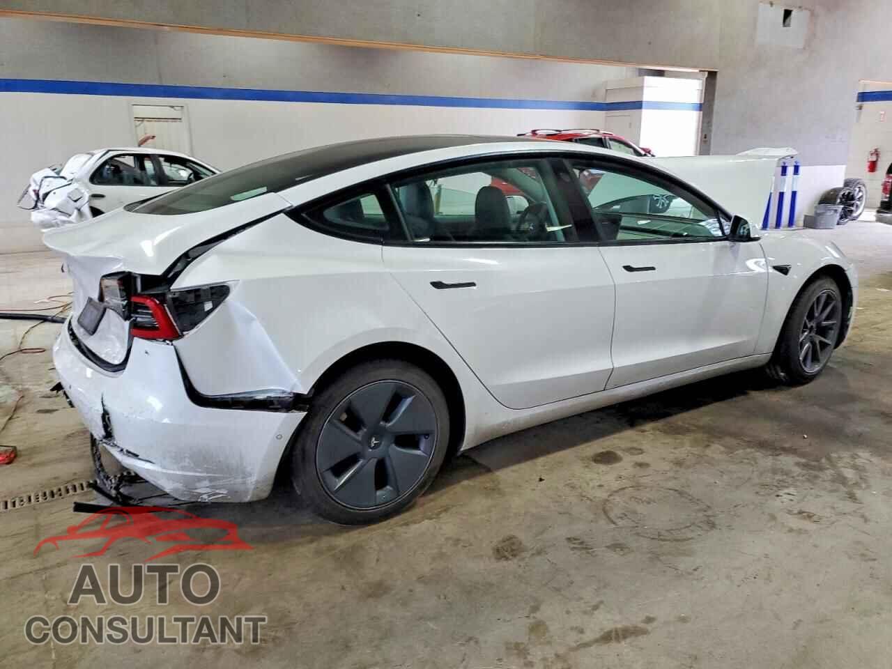 TESLA MODEL 3 2022 - 5YJ3E1EA9NF110527