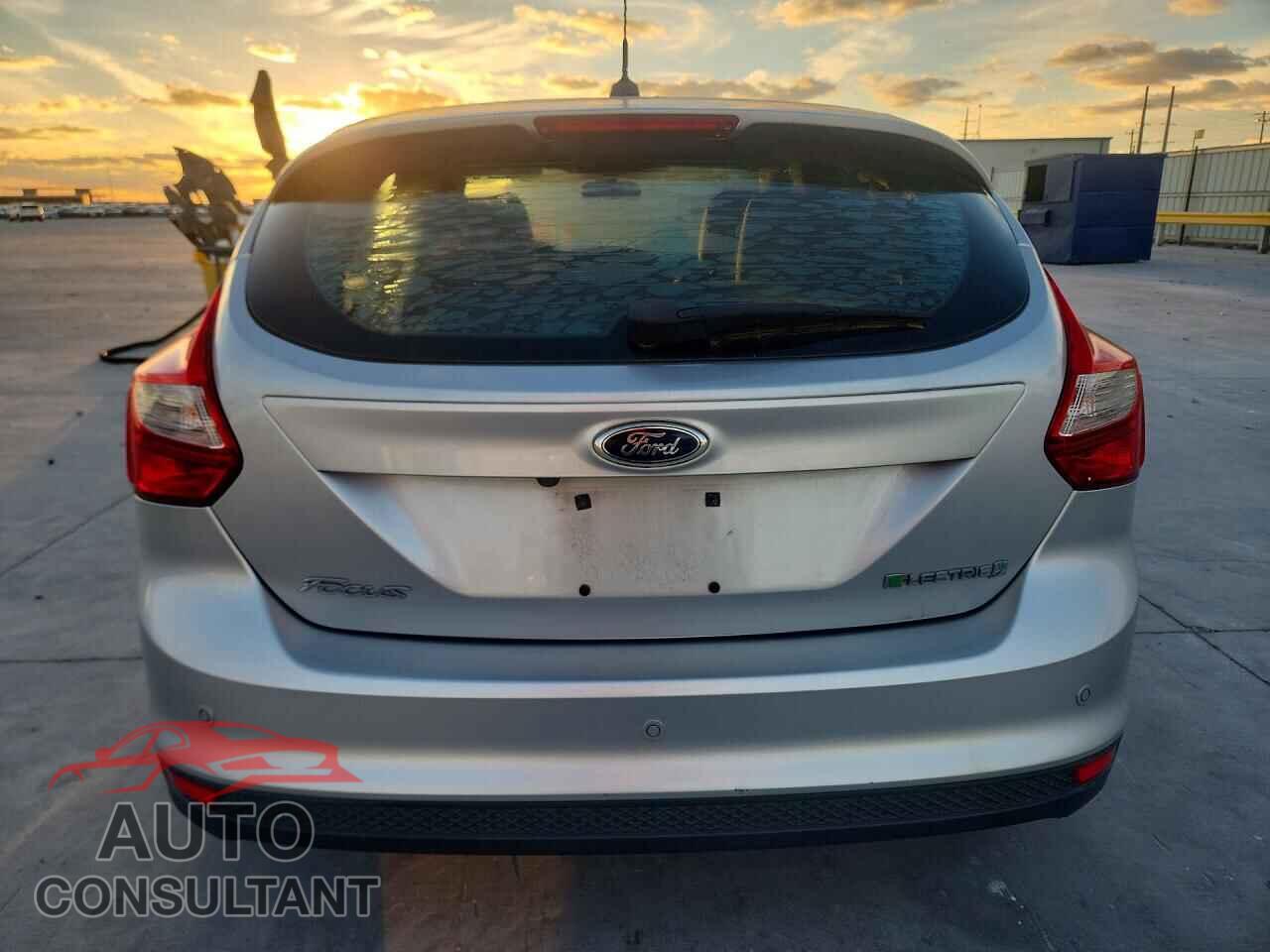 FORD FOCUS 2013 - 1FADP3R49DL165303
