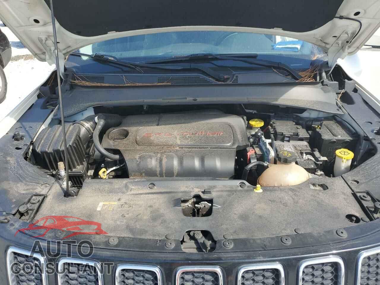 JEEP COMPASS 2018 - 3C4NJCCB5JT462060