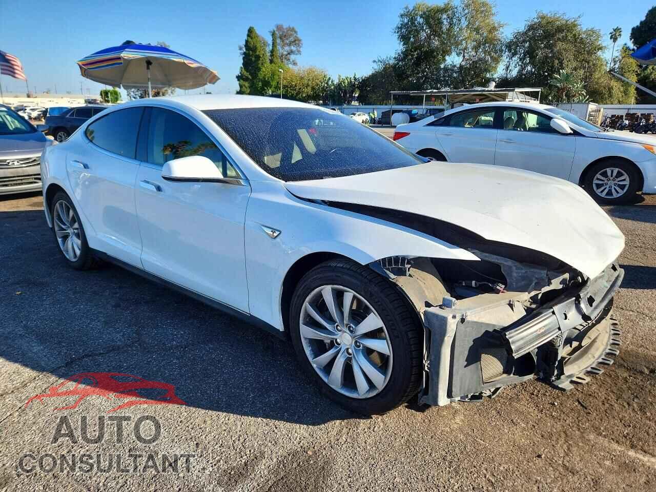 TESLA MODEL S 2014 - 5YJSA1H11EFP48953
