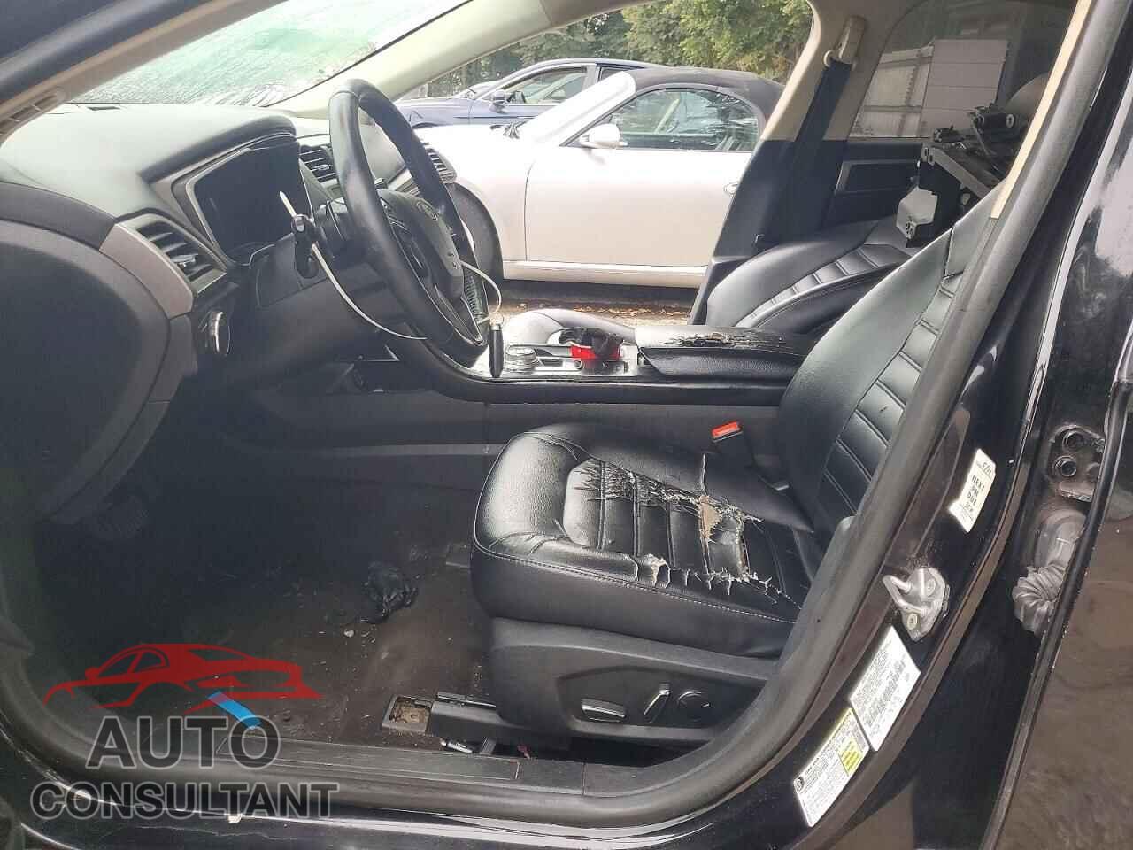 FORD FUSION 2019 - 3FA6P0CD5KR270046