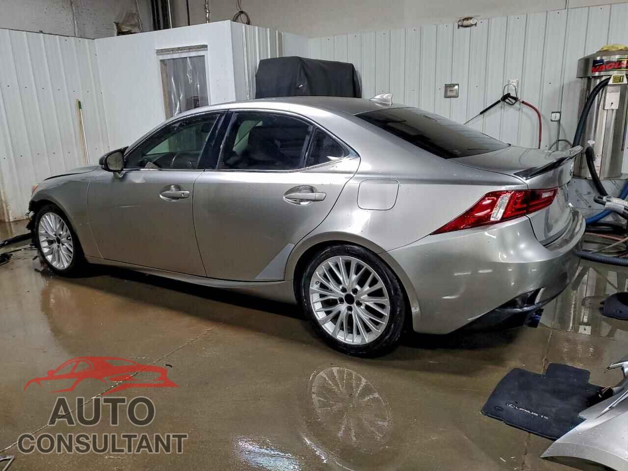 LEXUS IS 2014 - JTHBF1D25E5018950