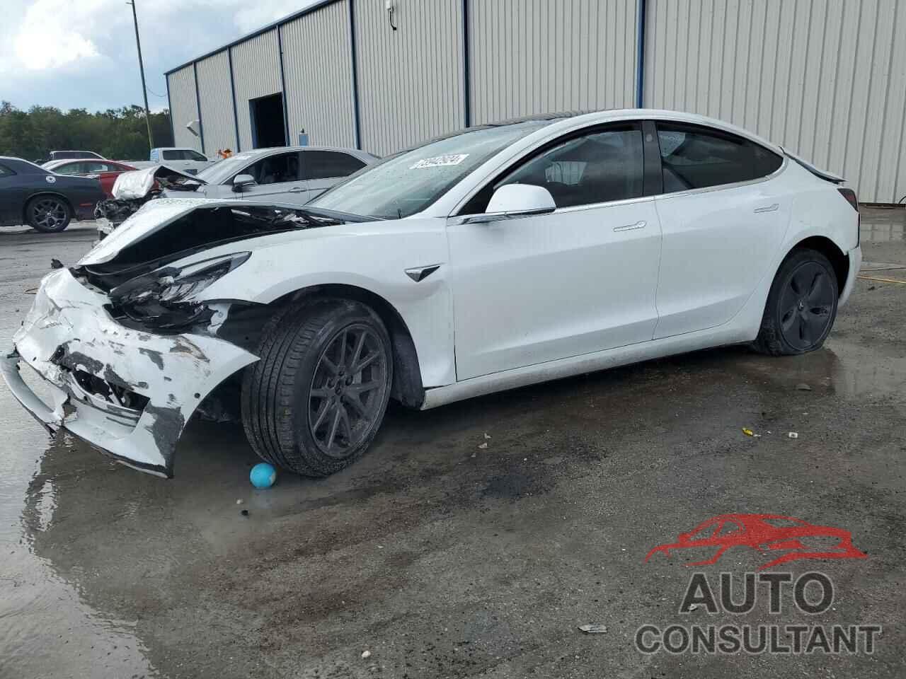 TESLA MODEL 3 2019 - 5YJ3E1EB7KF469749