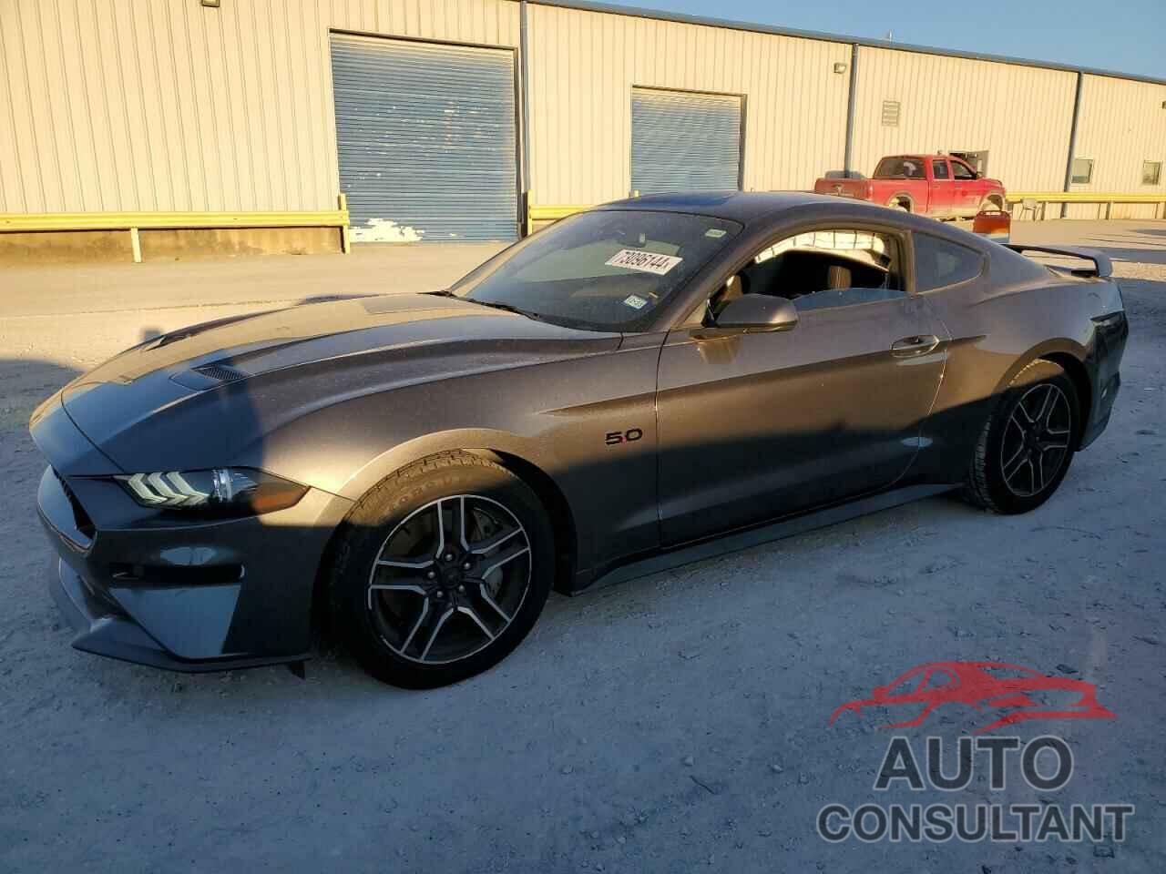 FORD MUSTANG 2018 - 1FA6P8CF4J5175611