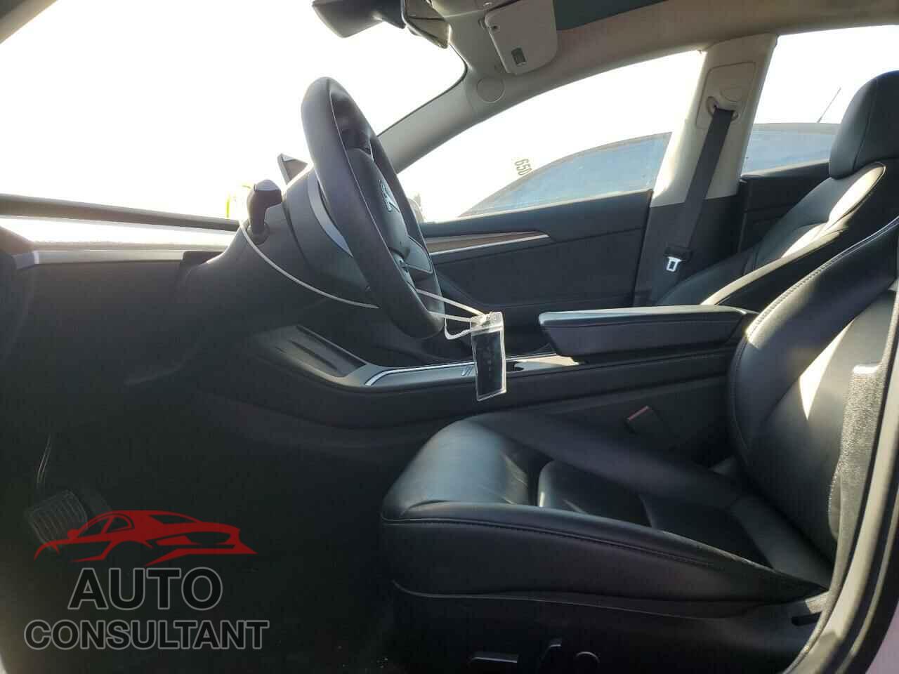 TESLA MODEL 3 2021 - 5YJ3E1EA8MF026651