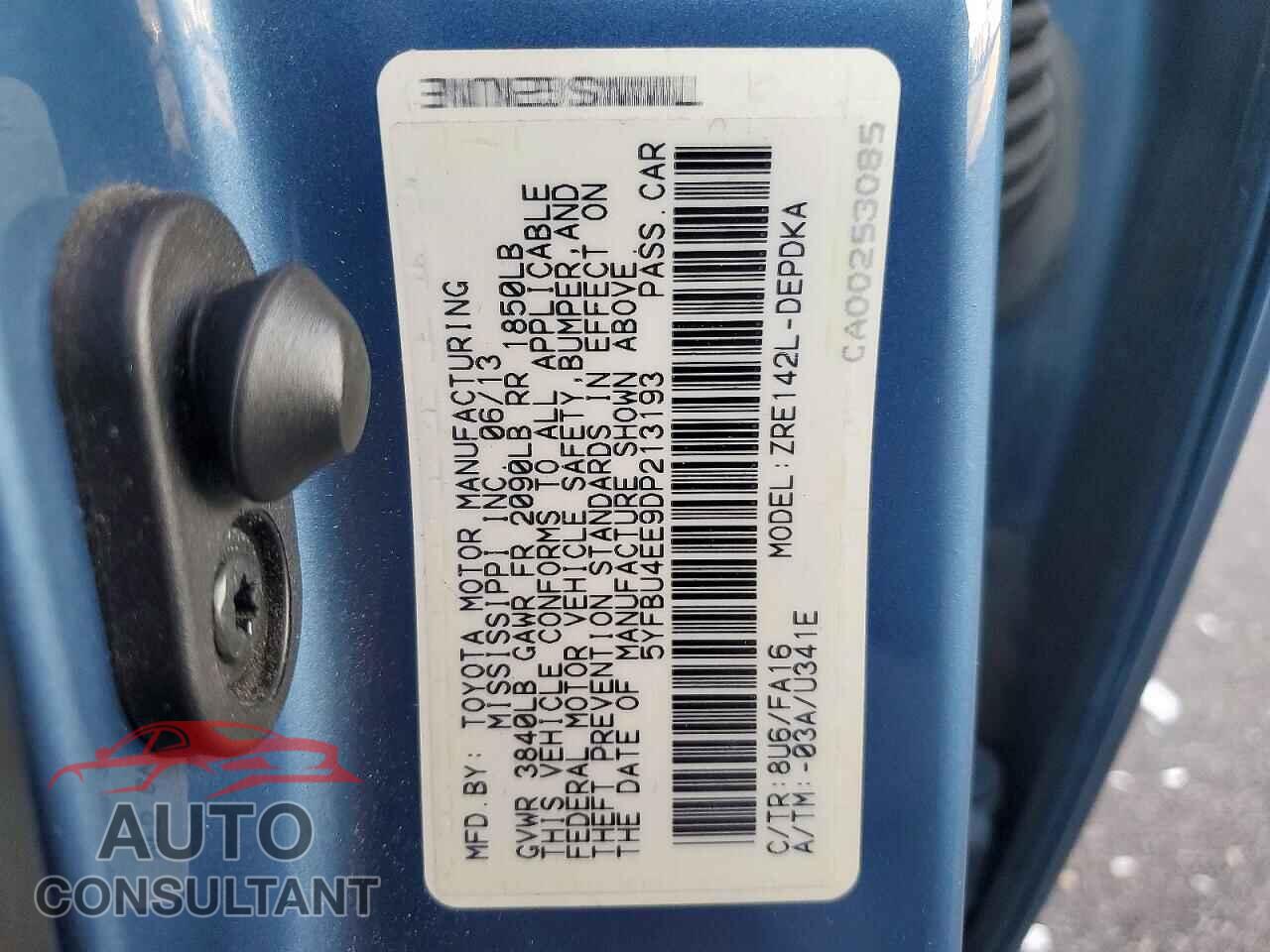 TOYOTA COROLLA 2013 - 5YFBU4EE9DP213193