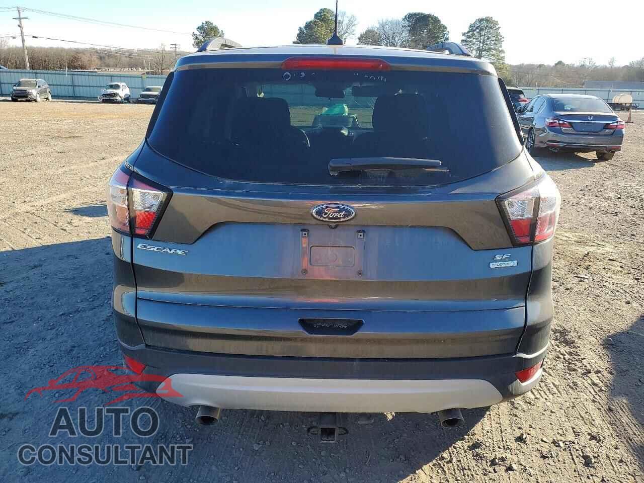 FORD ESCAPE 2018 - 1FMCU0GD4JUC57517