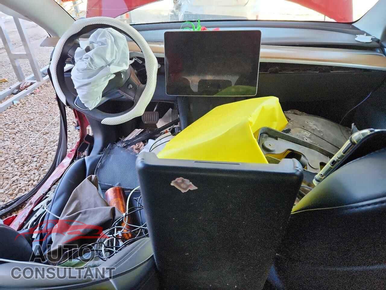 TESLA MODEL 3 2022 - 5YJ3E1EA8NF285626