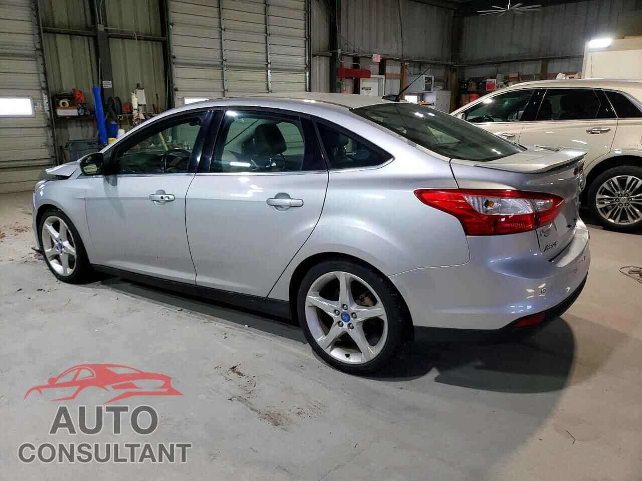 FORD FOCUS 2012 - 1FAHP3J28CL313337