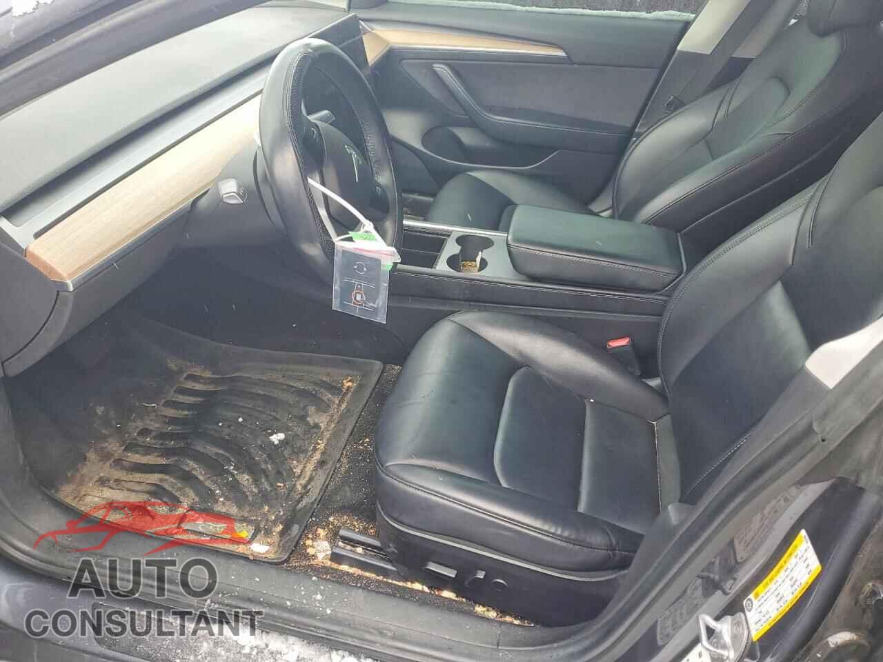 TESLA MODEL 3 2021 - 5YJ3E1EA0MF083555