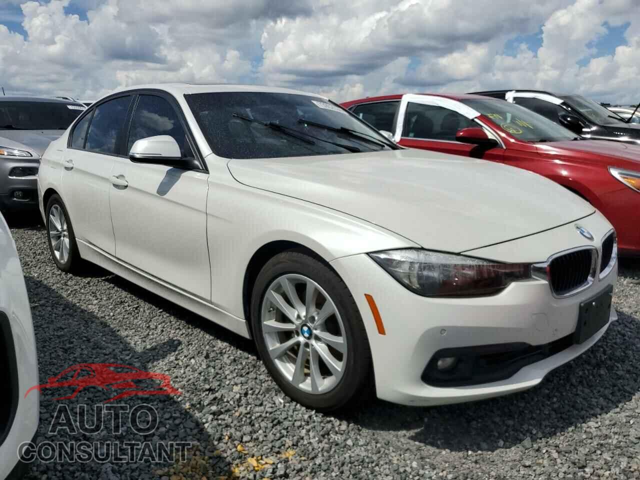 BMW 3 SERIES 2016 - WBA8E1G50GNU10206