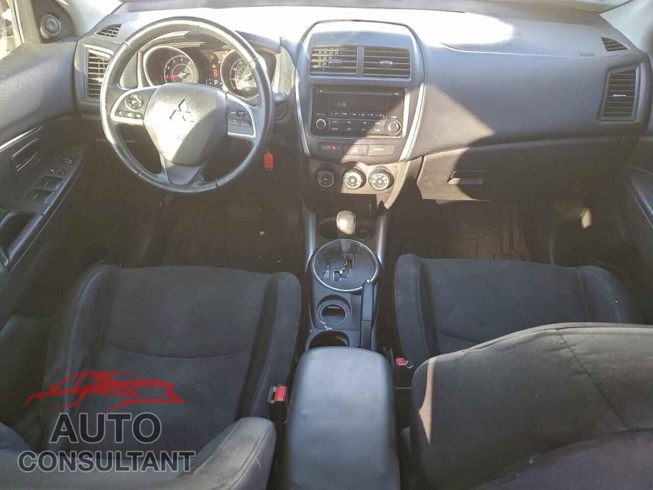 MITSUBISHI OUTLANDER 2014 - 4A4AP3AUXEE010119