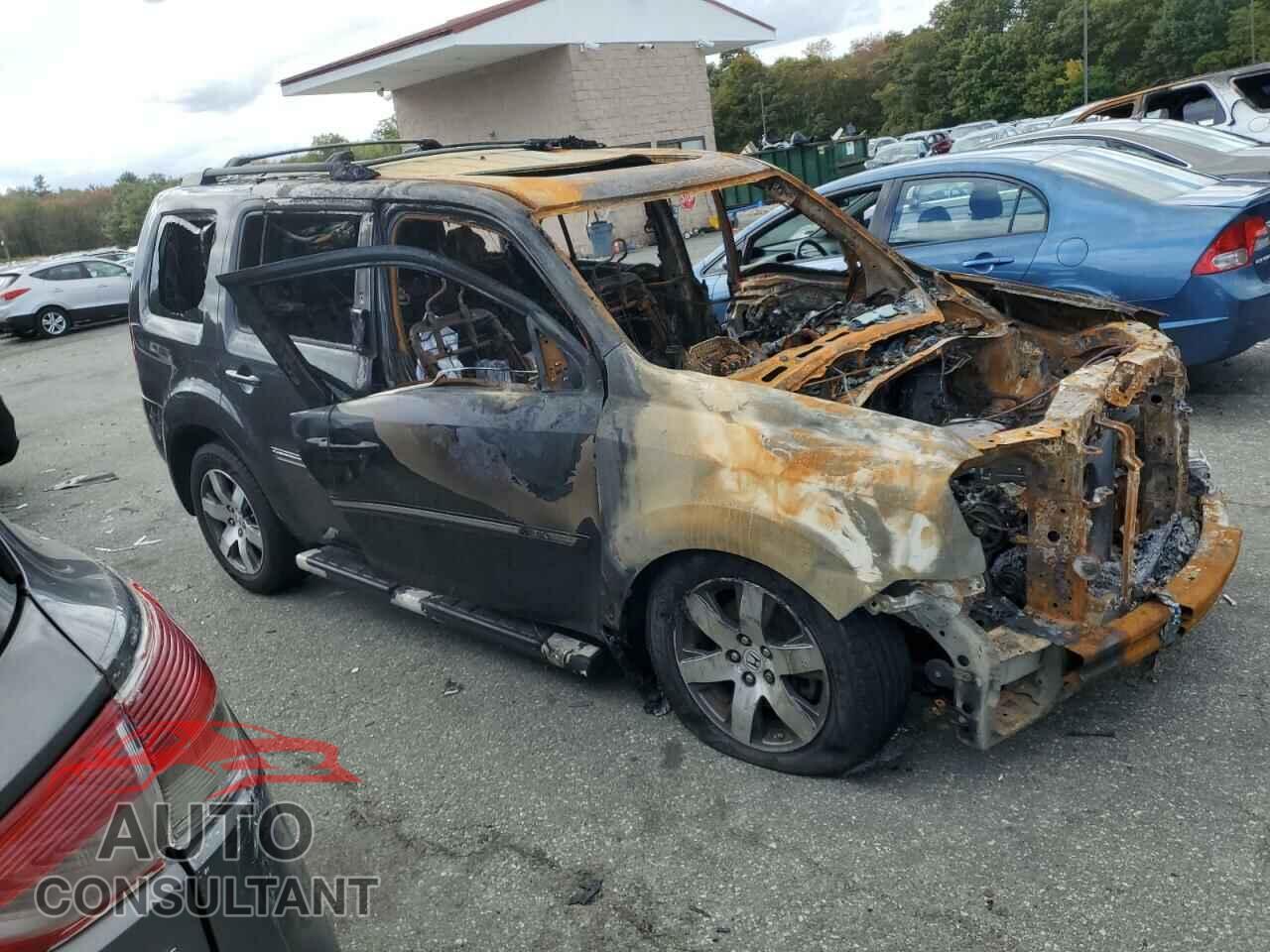 HONDA PILOT 2013 - 5FNYF4H96DB027755