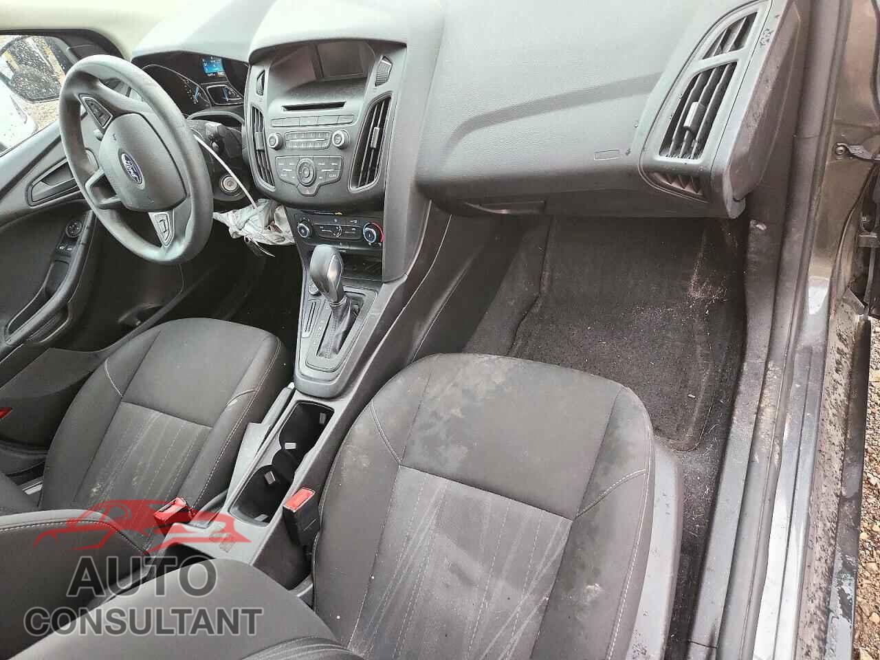 FORD FOCUS 2017 - 1FADP3E27HL214010