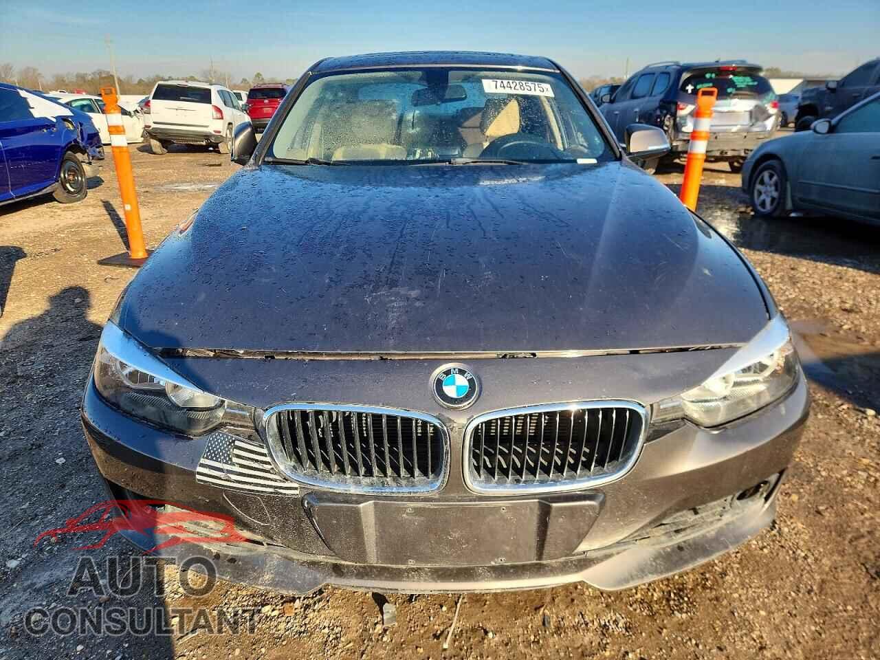 BMW 3 SERIES 2012 - WBA3A5C57CF257511