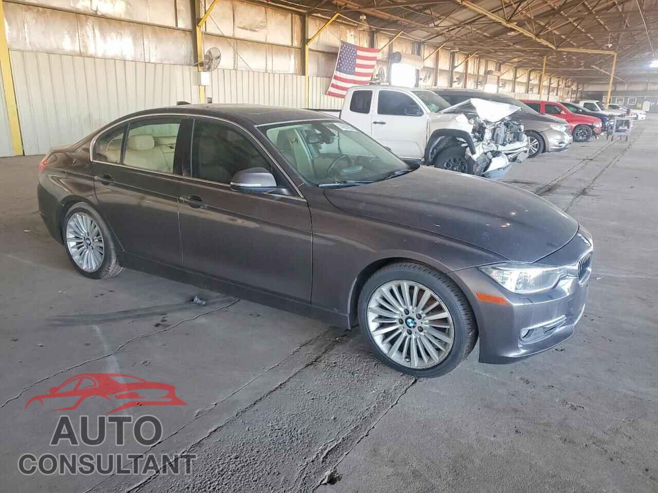 BMW 3 SERIES 2012 - WBA3C1C52CF433559