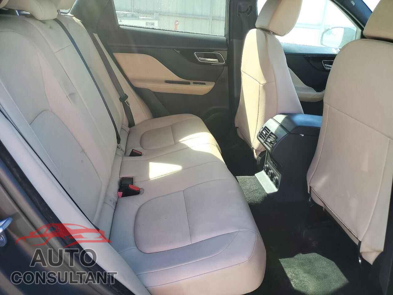 JAGUAR F-PACE 2017 - SADCJ2BV7HA092264