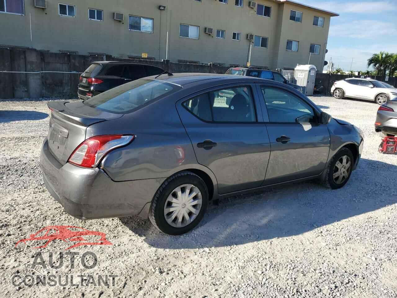 NISSAN VERSA 2017 - 3N1CN7AP1HL824772