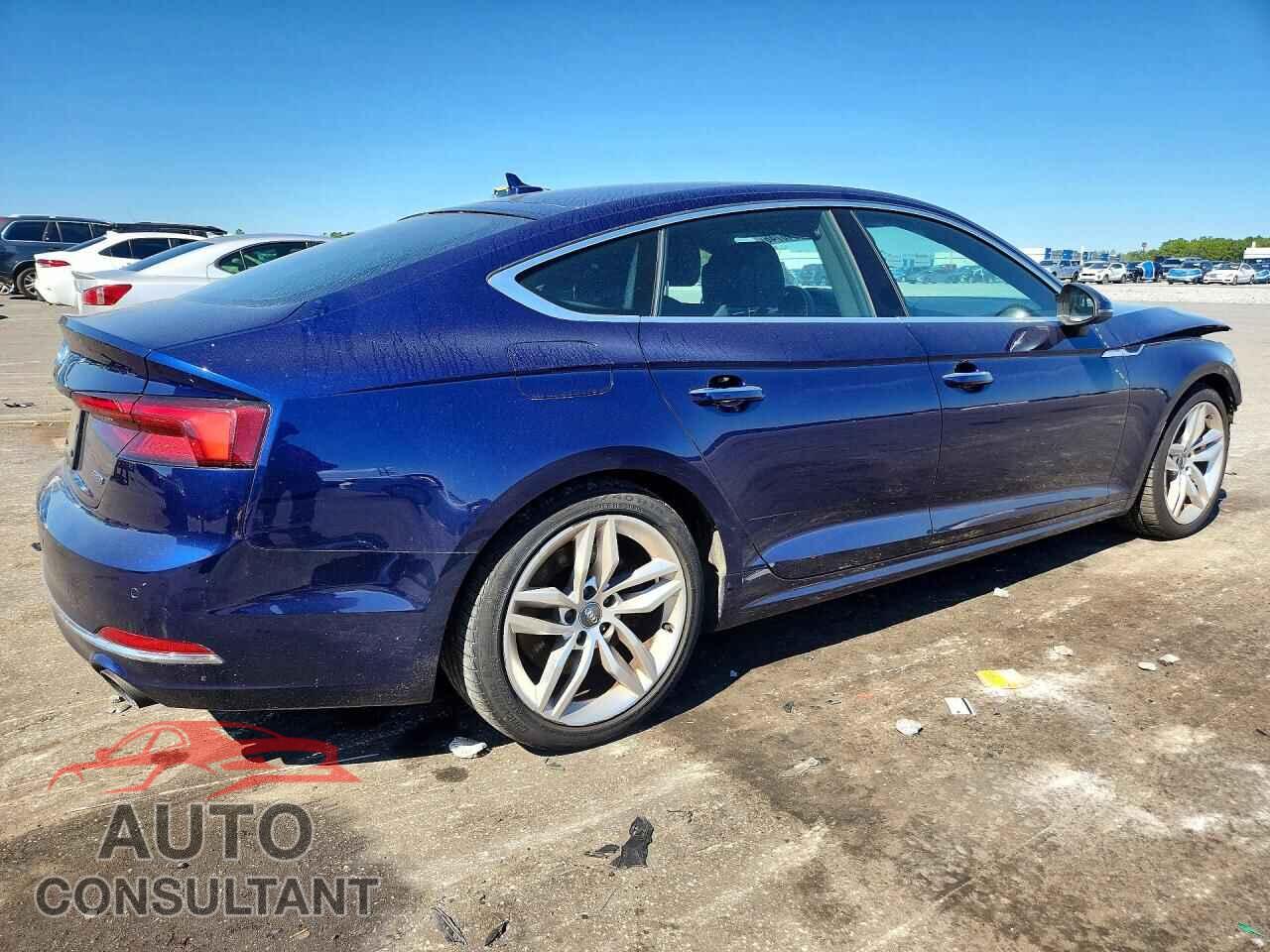 AUDI A5 2019 - WAUBNCF50KA037106