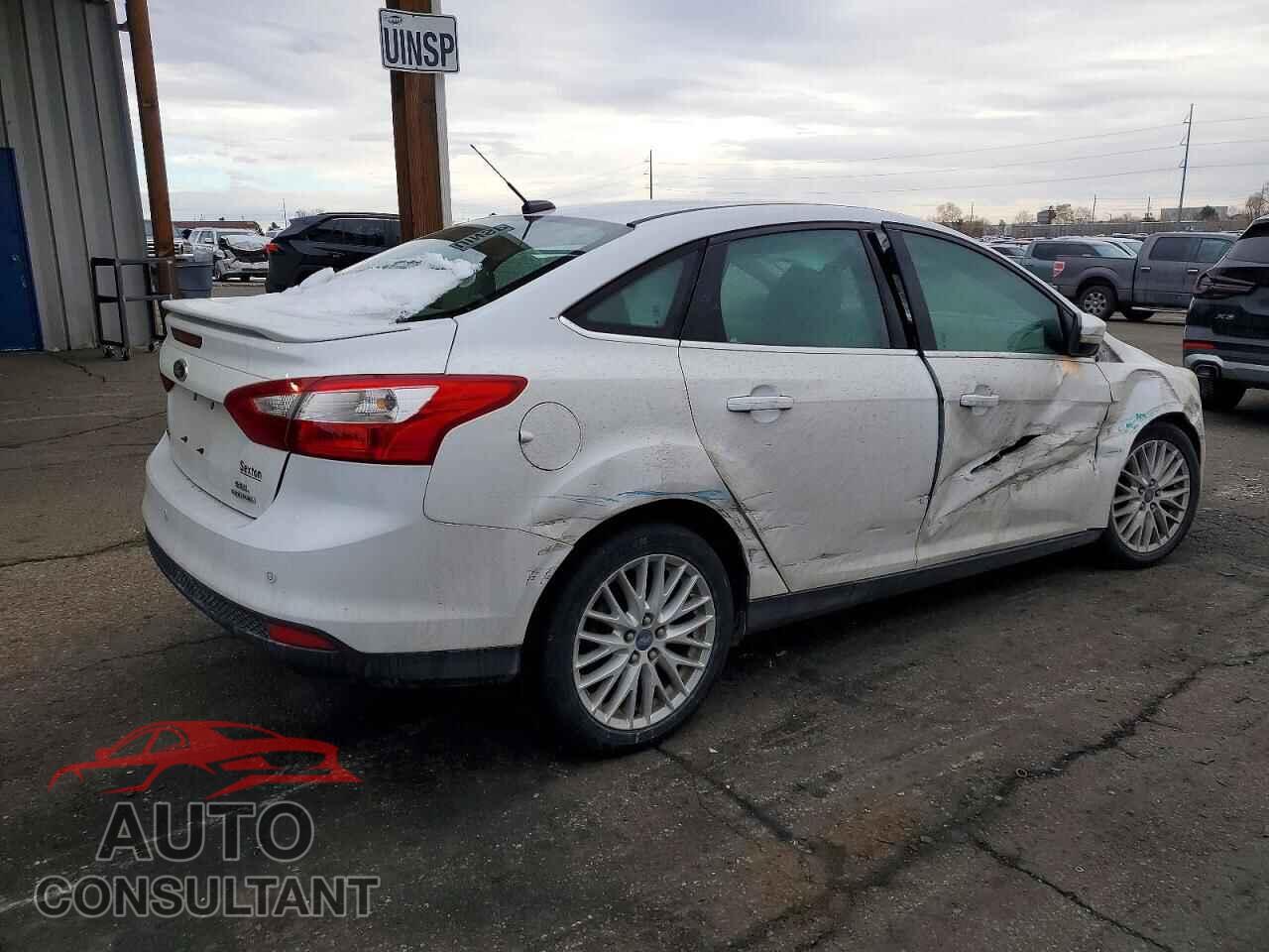 FORD FOCUS 2012 - 1FAHP3H28CL474082