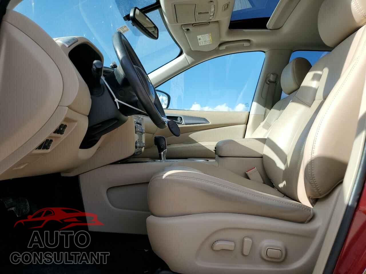 NISSAN PATHFINDER 2017 - 5N1DR2MN9HC600868