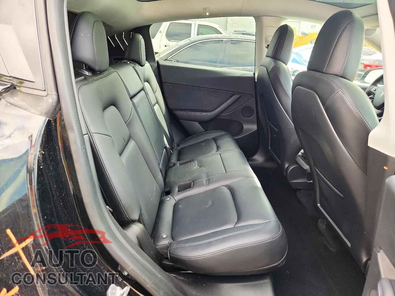TESLA MODEL Y 2022 - 7SAYGDEF2NF342113
