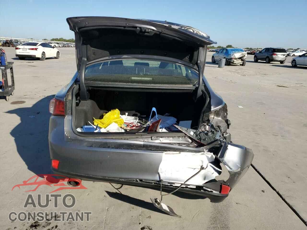 LEXUS IS 2016 - JTHBA1D27G5027392