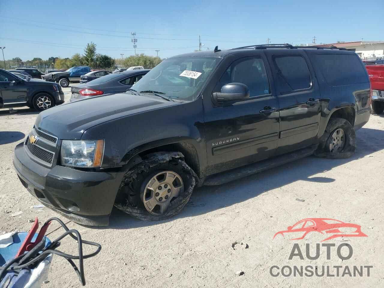 CHEVROLET SUBURBAN 2013 - 1GNSCHE08DR183406