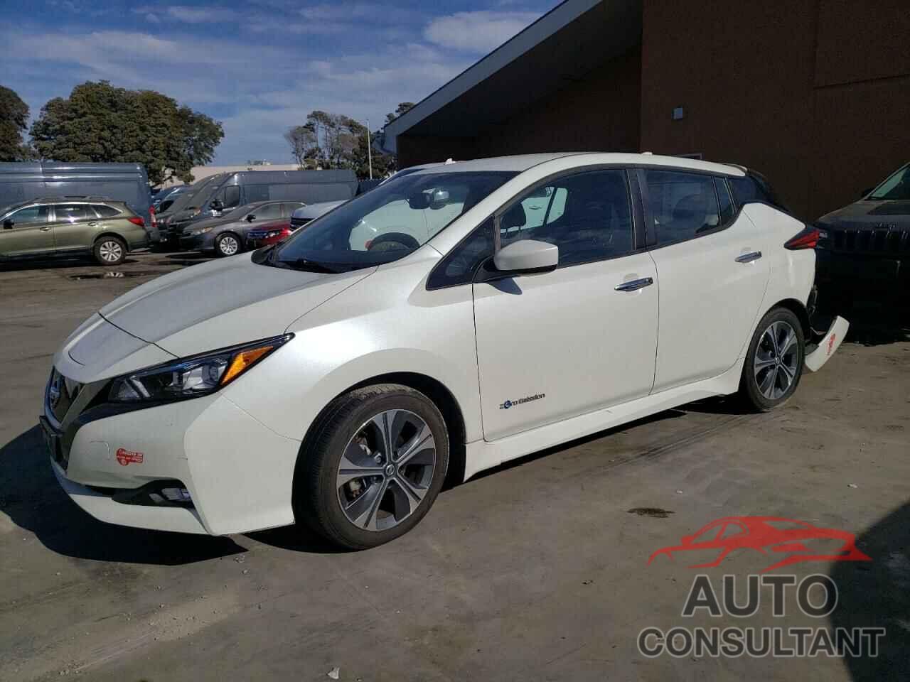NISSAN LEAF 2018 - 1N4AZ1CP0JC311233