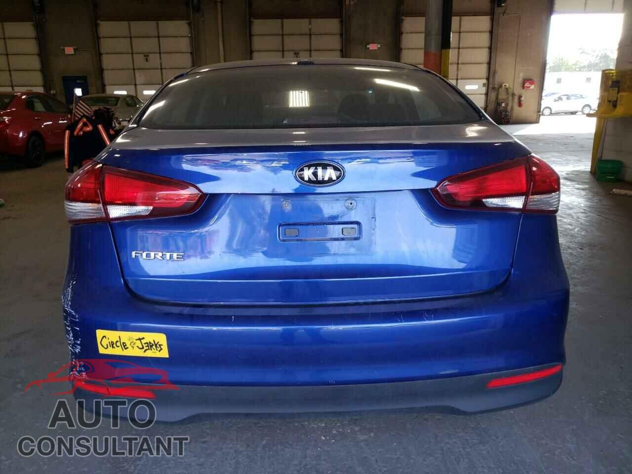 KIA FORTE 2017 - 3KPFK4A75HE014101