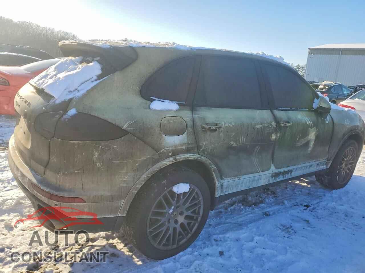 PORSCHE CAYENNE 2018 - WP1AA2A27JKA04306
