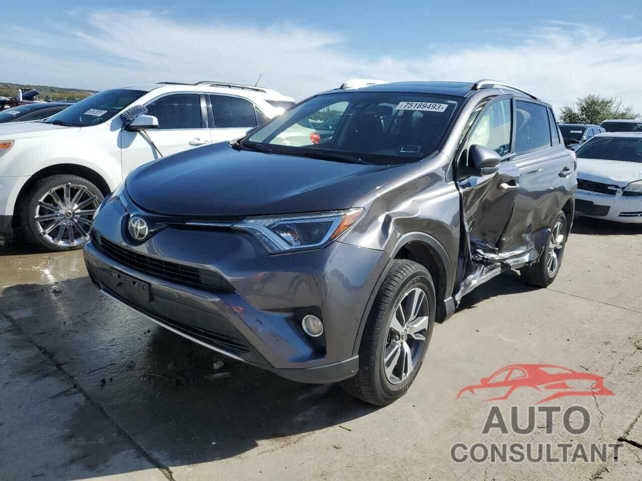 TOYOTA RAV4 2017 - JTMWFREV2HJ106585