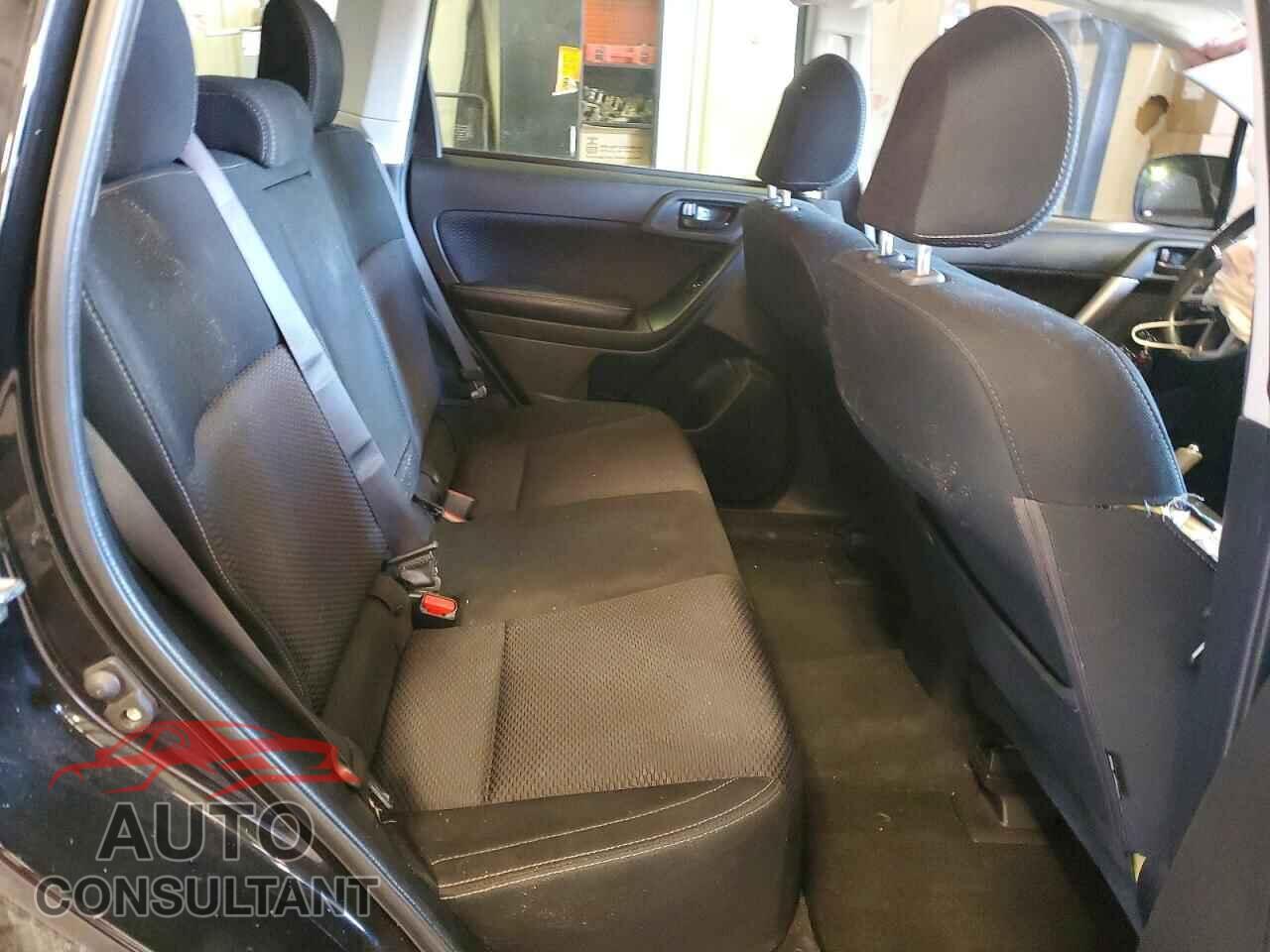 SUBARU FORESTER 2018 - JF2SJAEC2JH416702