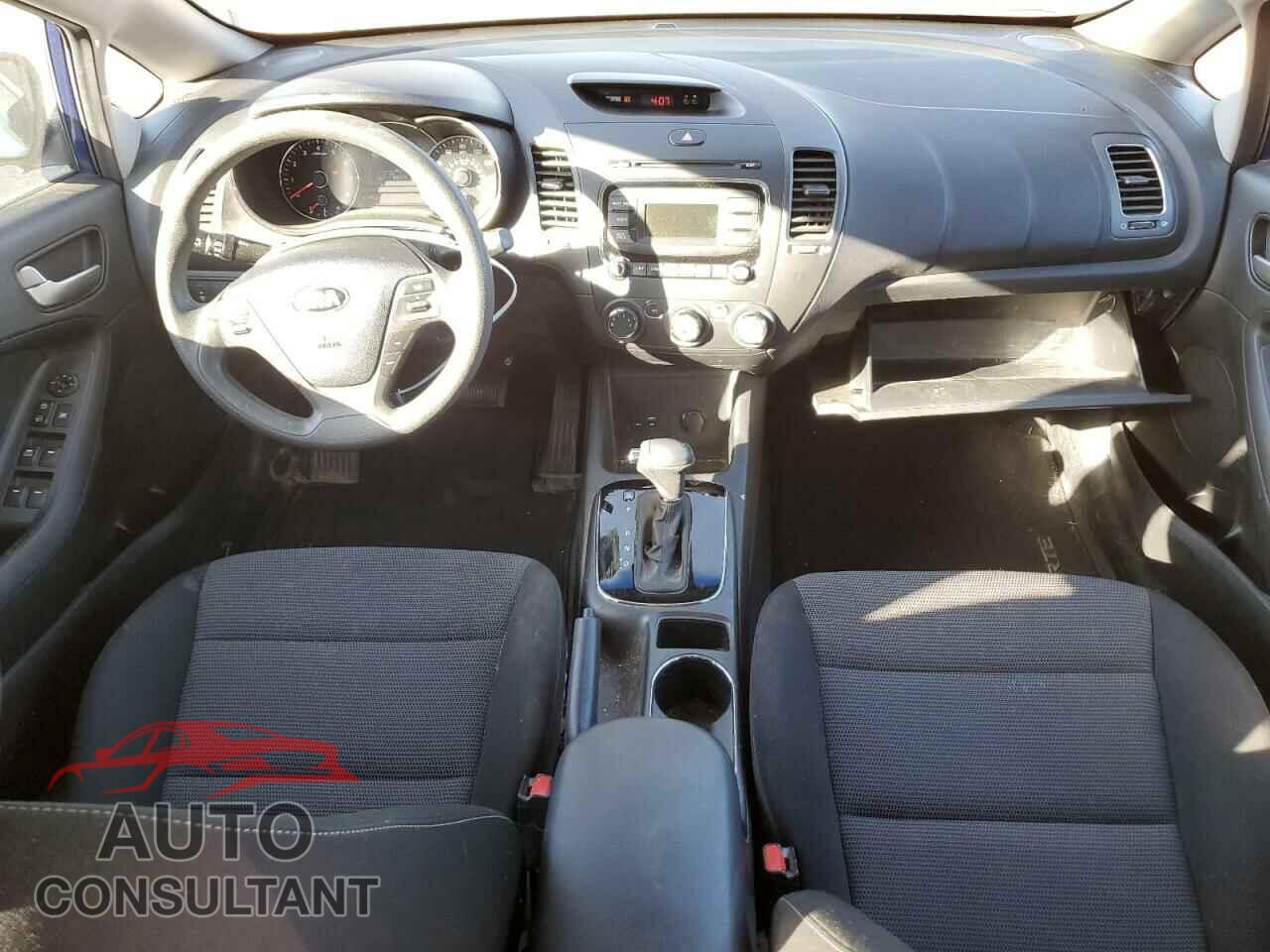 KIA FORTE 2017 - 3KPFK4A74HE049115